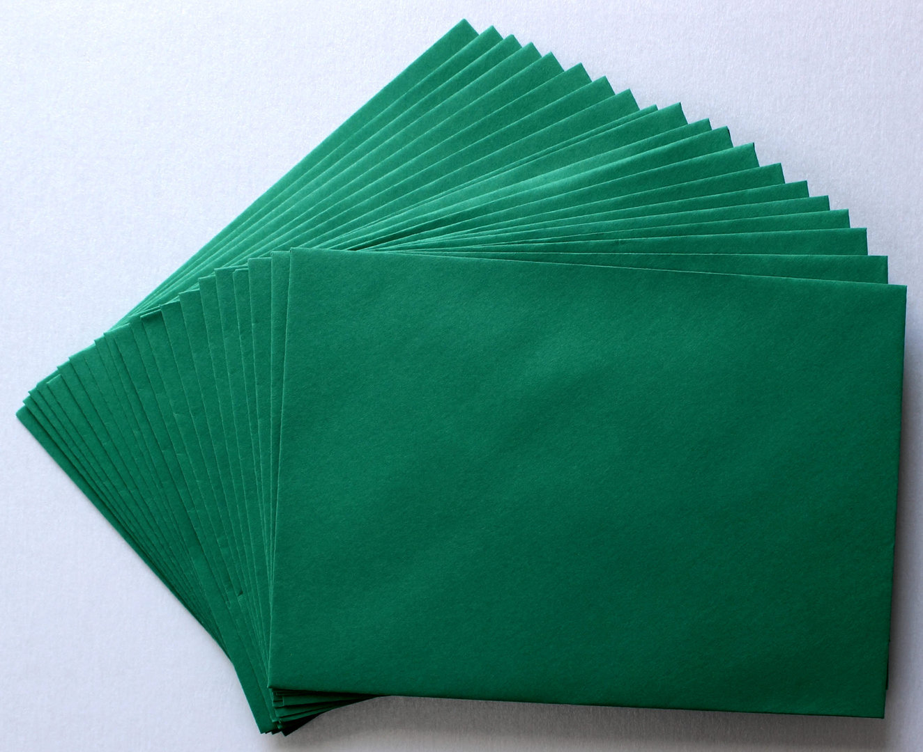 20 Briefumschläge ca.90mg² Hüllen Kuvert Grün Format C6