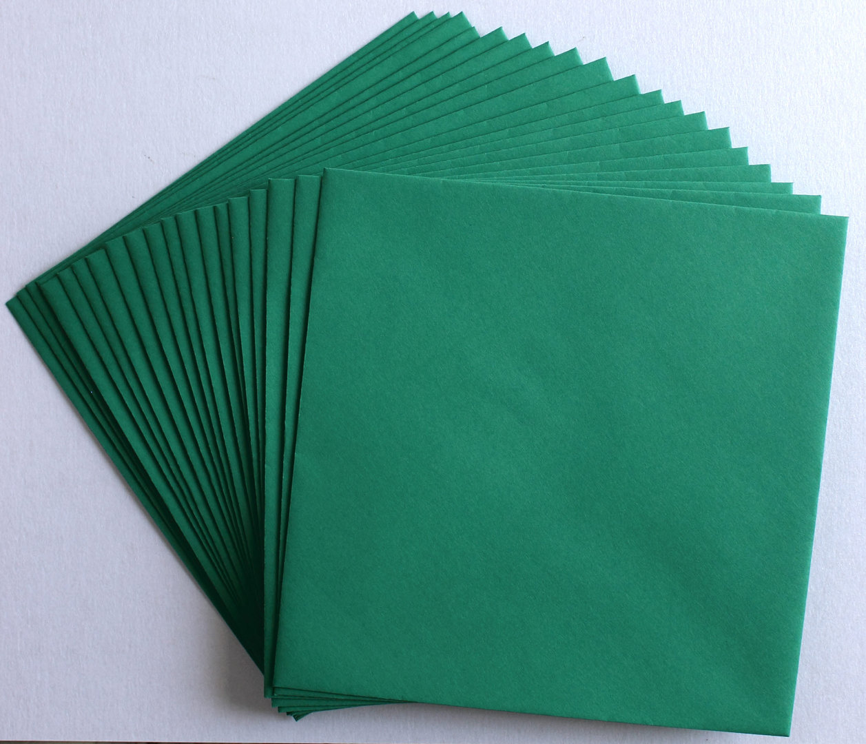 20 Briefumschläge Quadratisch ca.90mg² Grün 14 x 14 cm
