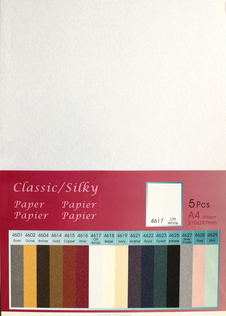 Papier Classic Silky 250g/m² Nr.4617 Off White 5 Bogen A4